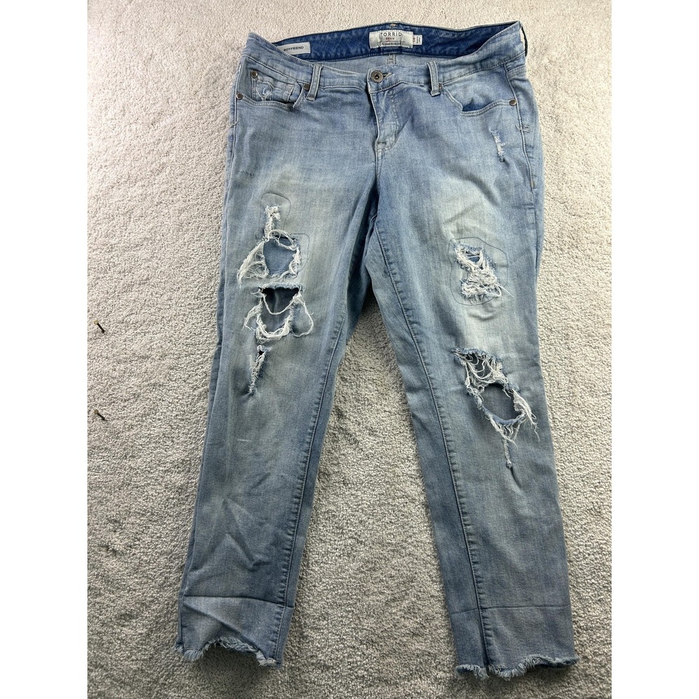 Torrid Jeans Womens 14 Light Wash Boyfriend Distressed Ripped Raw Hem Stretch
